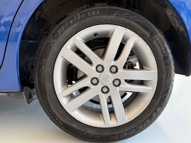 Toyota Verso-S 1.3 CVT Active 2011