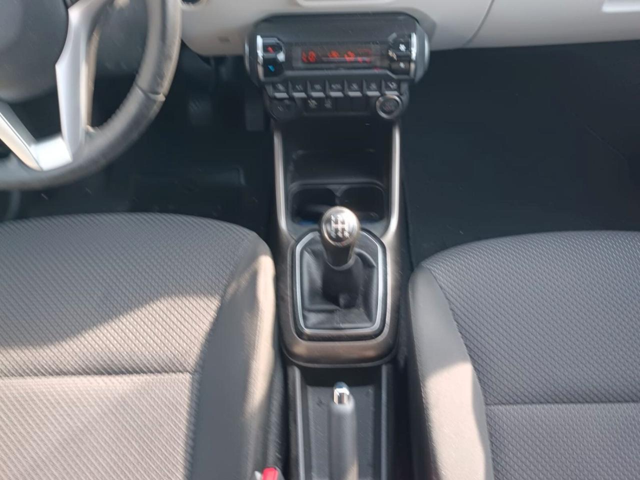 Suzuki Ignis 1.2 Hybrid Top
