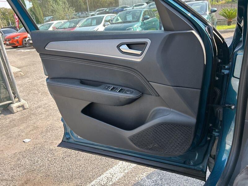 Renault Arkana 2021 1.6 E-Tech hybrid Intens 145cv