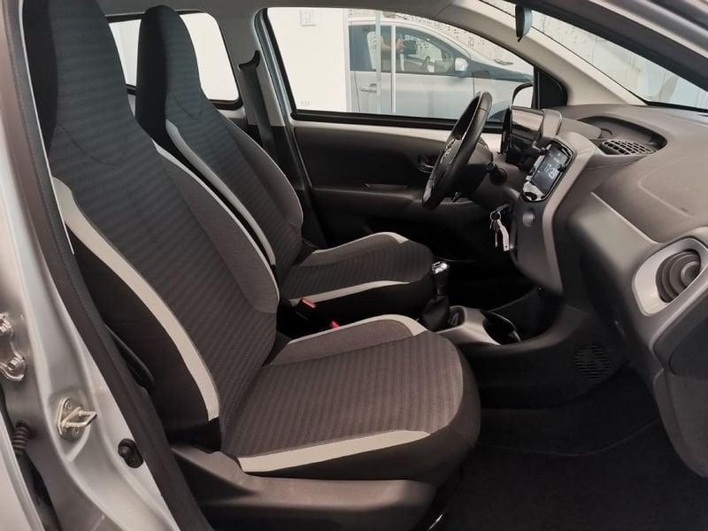 Toyota Aygo 2ª serie Connect 1.0 VVT-i 72 CV 5p. x-play