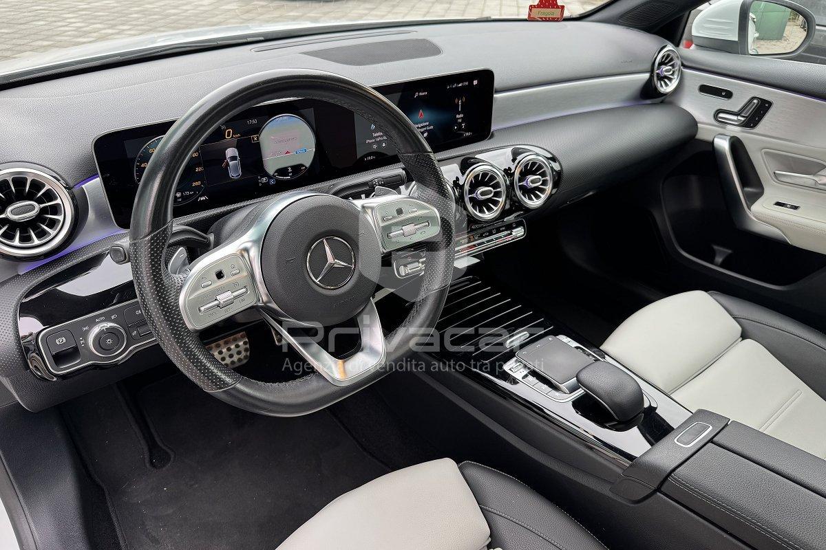 MERCEDES A 180 d Automatic Premium