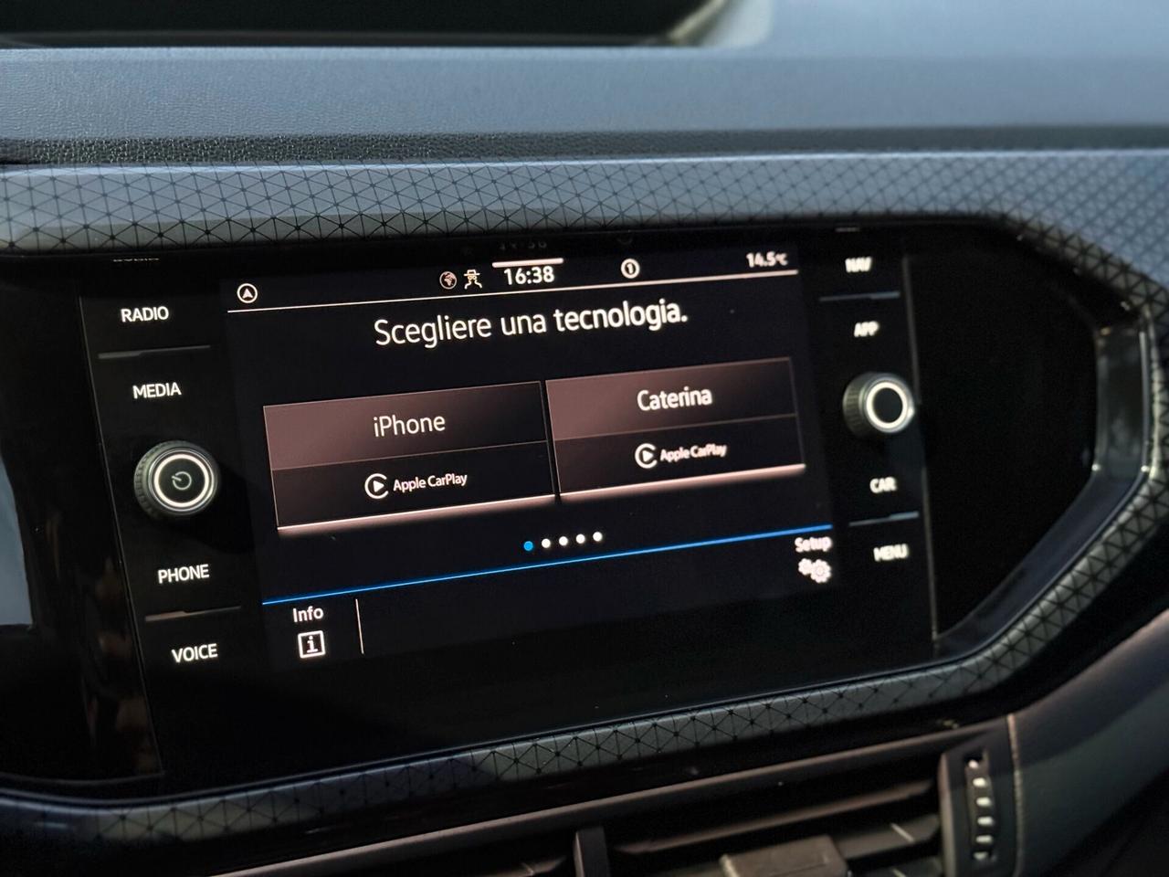 T-Cross 1.0 TSI 110 CV DSG Advanced Full Led - Cockpit