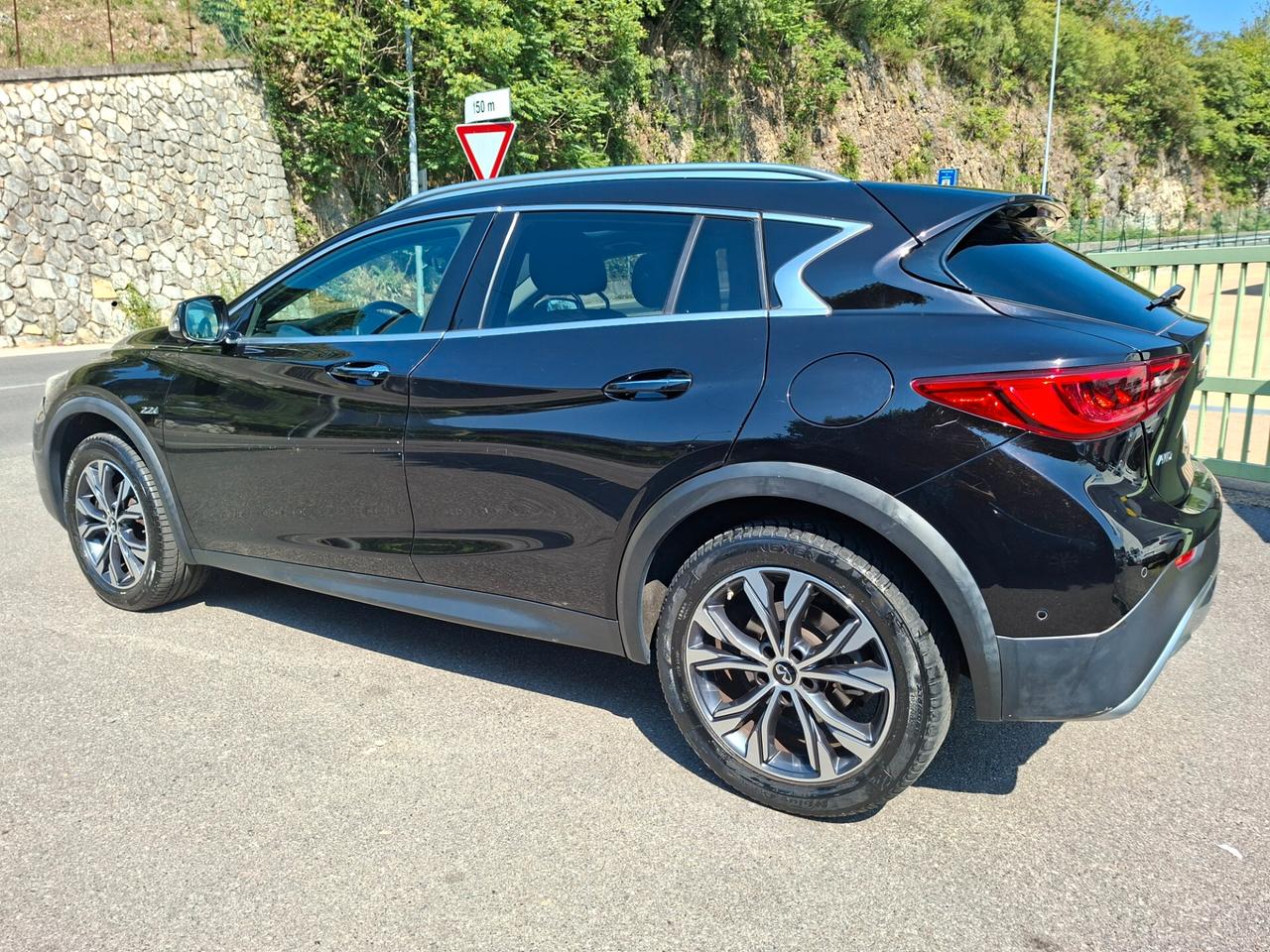 Infiniti QX30 2.2d AUTOMATICO / 4X4 / EURO 6