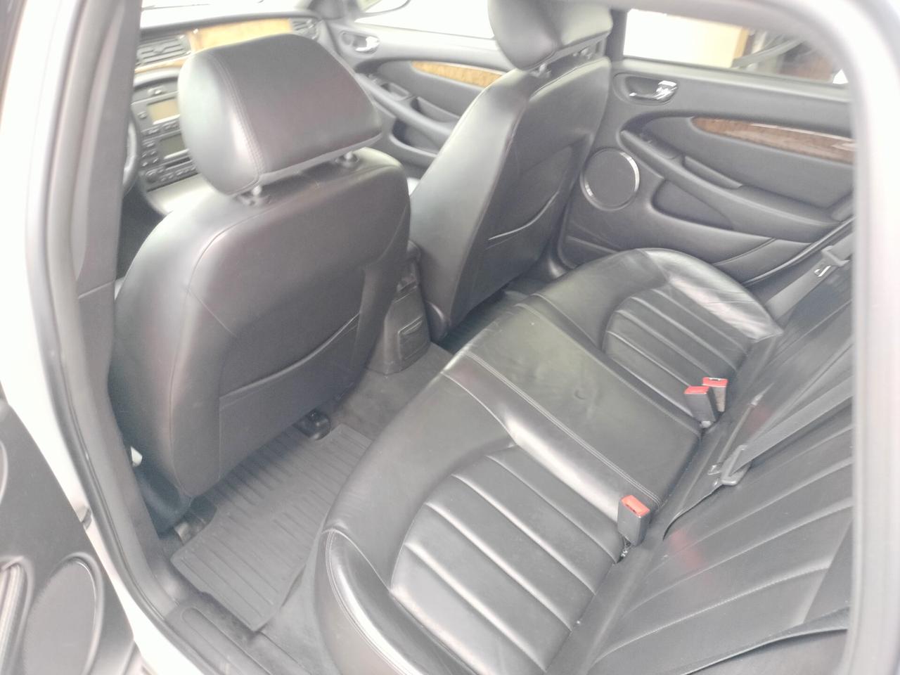 Jaguar X-Type 2.0D 131 C.V. cat Wagon Executive INTERNI IN PELLE FARI EXNO
