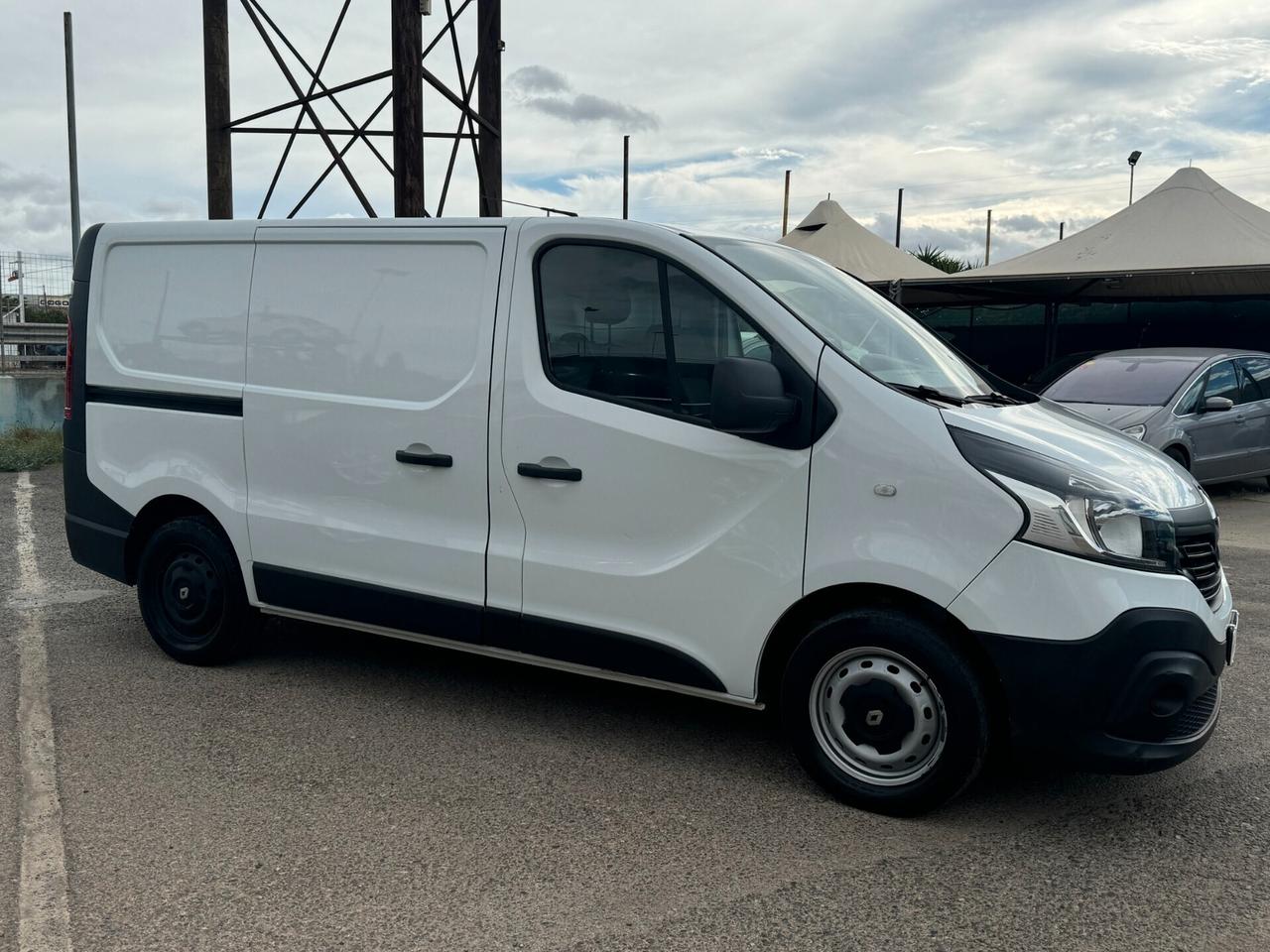 RENAULT Trafic 1.6 dCi 120 Cv - 100000 KM 2017