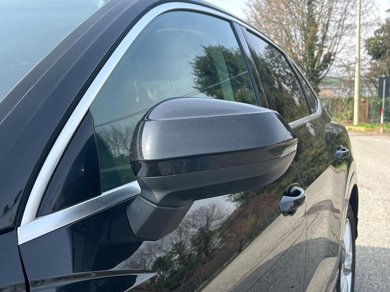 Audi Q3 S TRONIC S-LINE EDITION 2.0 35 TDI #9862