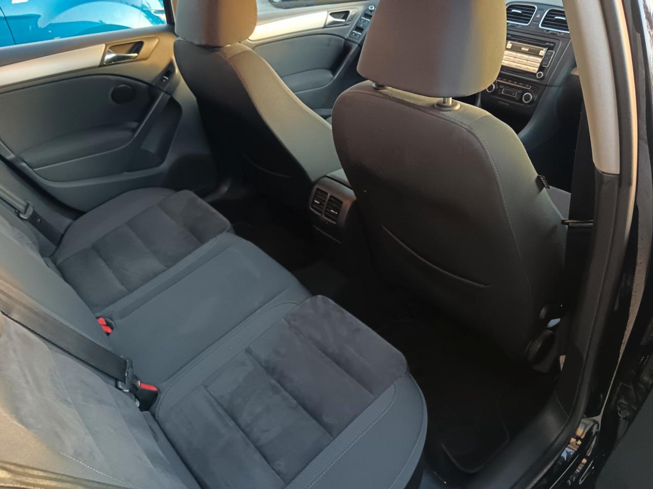 Volkswagen Golf 1.6 TDI 105CV NEOPATENTATI