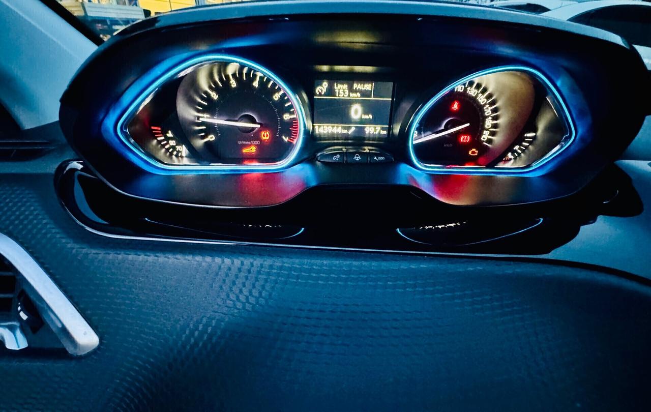 Peugeot 2008 PureTech Turbo 110 S&S Black Matt