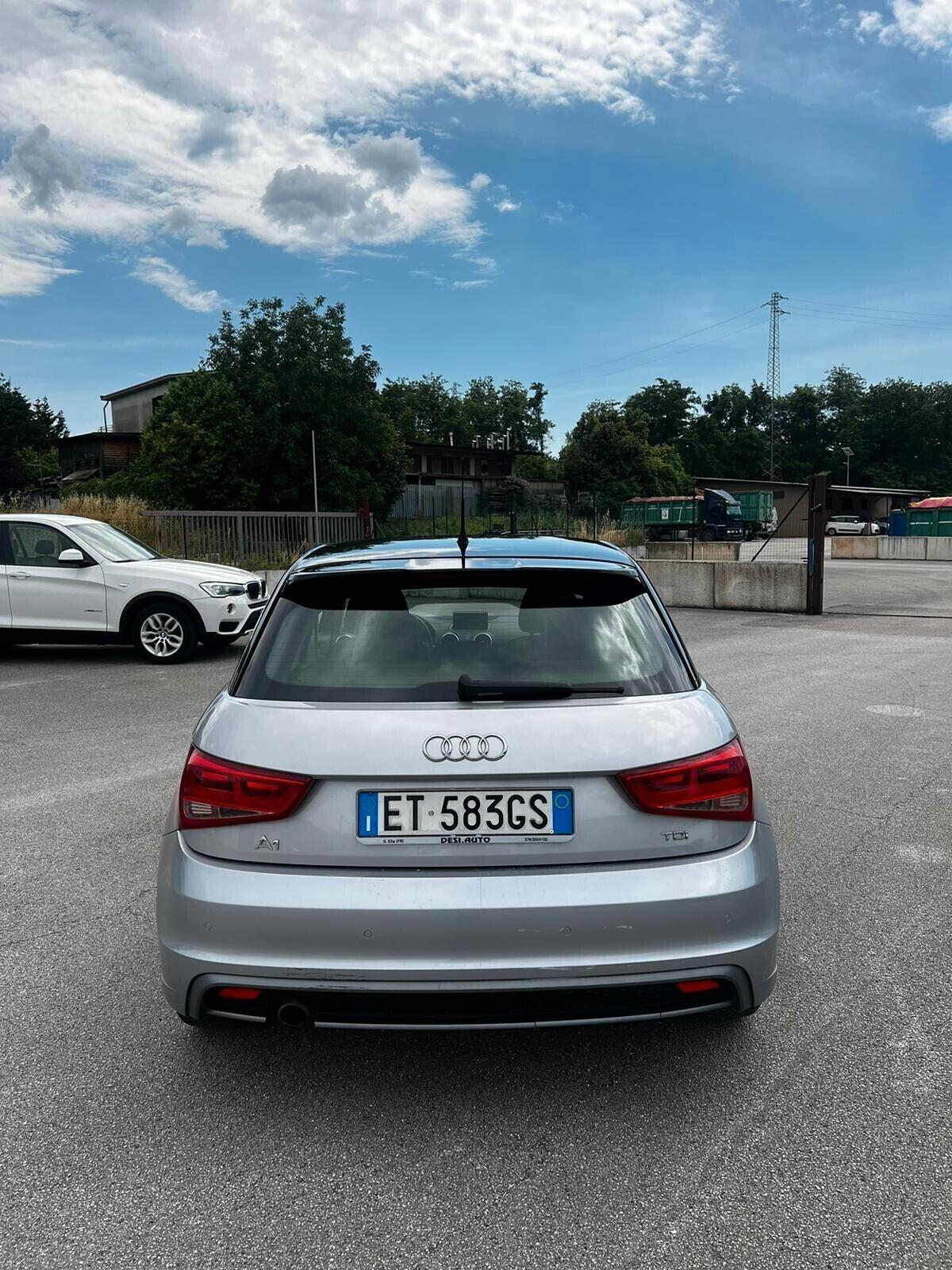 Audi A1 1.6 TDI S line edition plus
