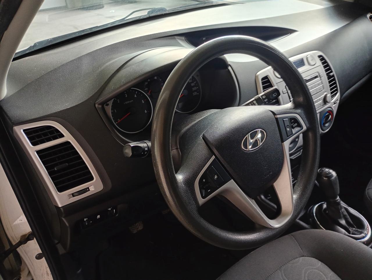 Hyundai i20 1.4 CRDi 5p. Sound Edition