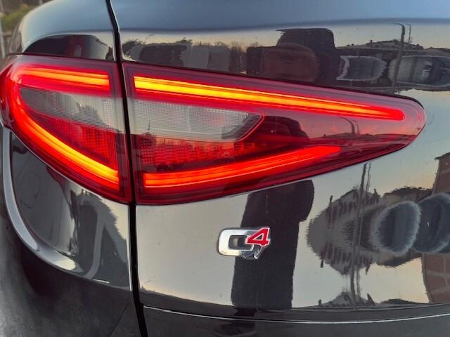 Alfa Romeo Stelvio 2.2 Turbodiesel 210 CV AT8 Q4 Executive