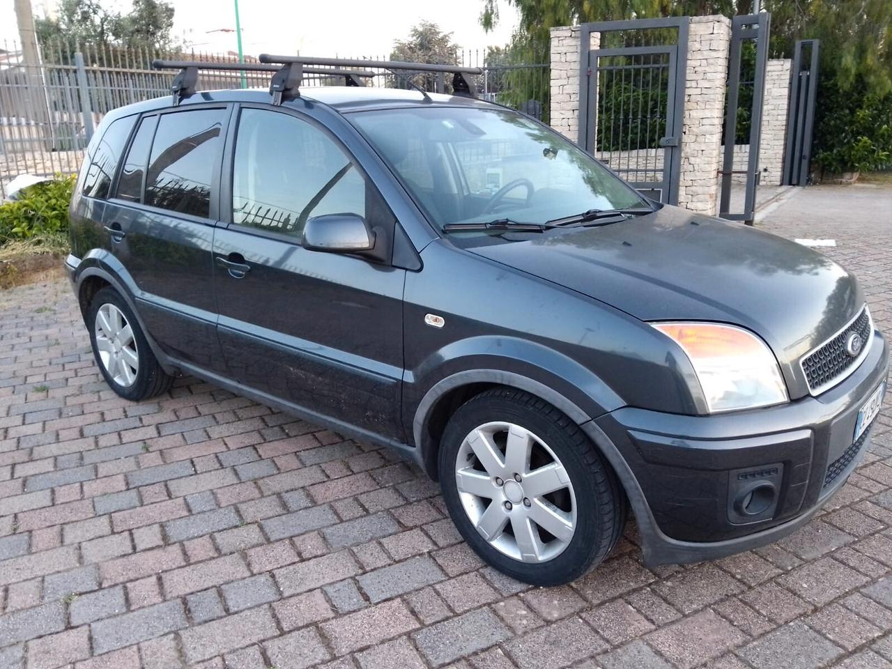 Ford Fusion 1.4 TDCi 5p. Collection
