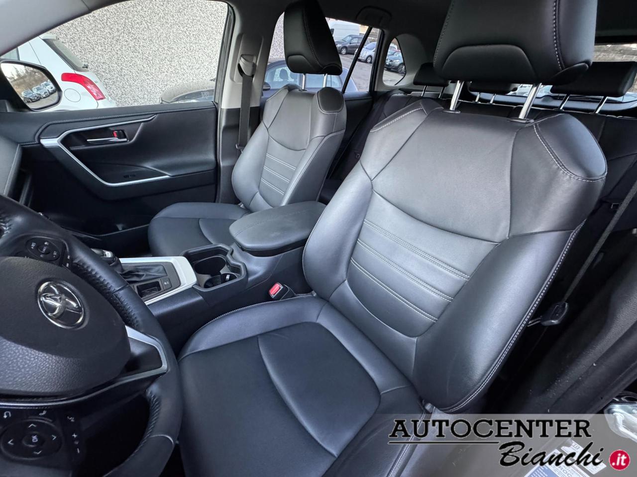 Toyota RAV4 2.5 vvt-ie h Lounge 2wd 218cv e-cvt