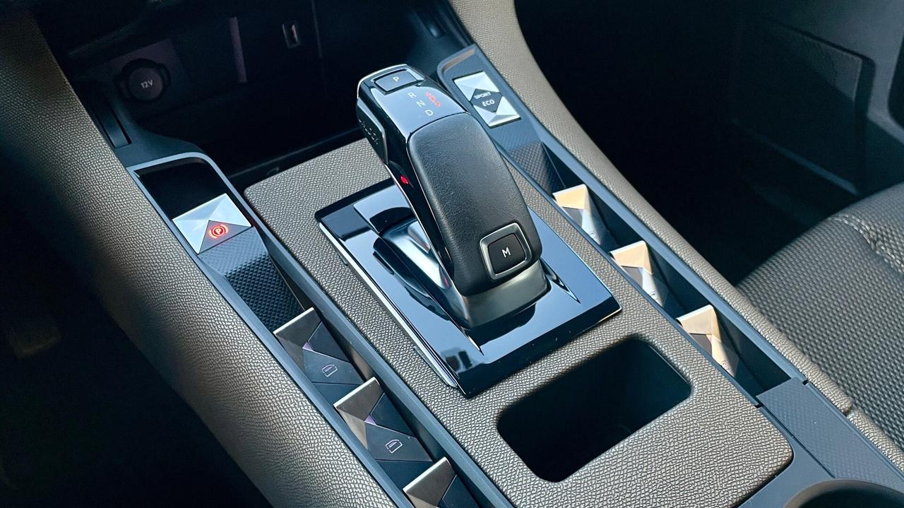 DS7 CROSSBACK 1.5 BLUEHDI GRANDI CHICH 130CV - FULL LED, VIRTUAL COCKPIT, NEOPATENTATI