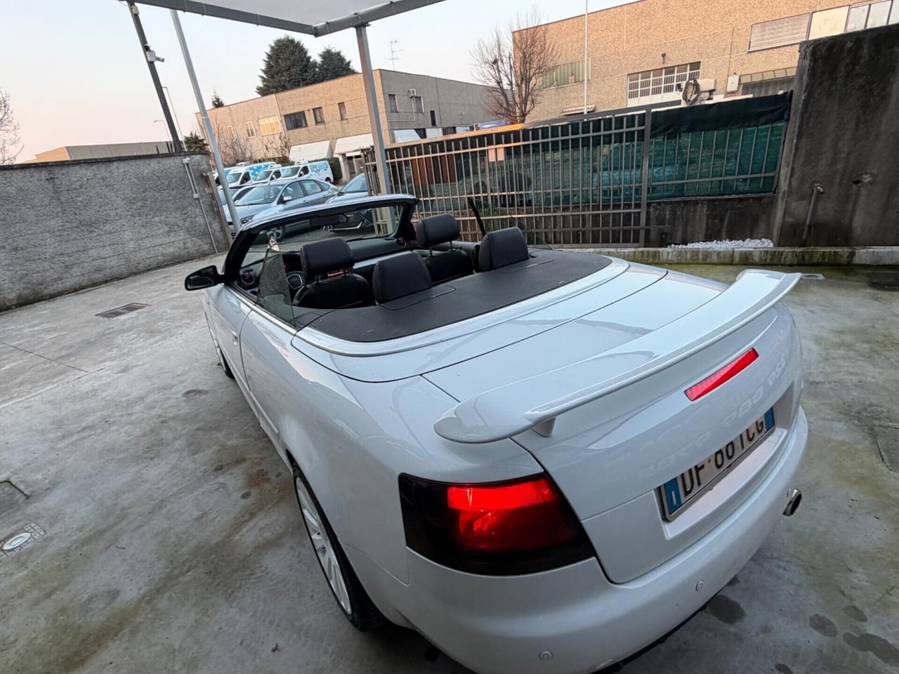 AUDI A4 S-LINE CABRIO 2.0 TDI 6MARCE MANUALE
