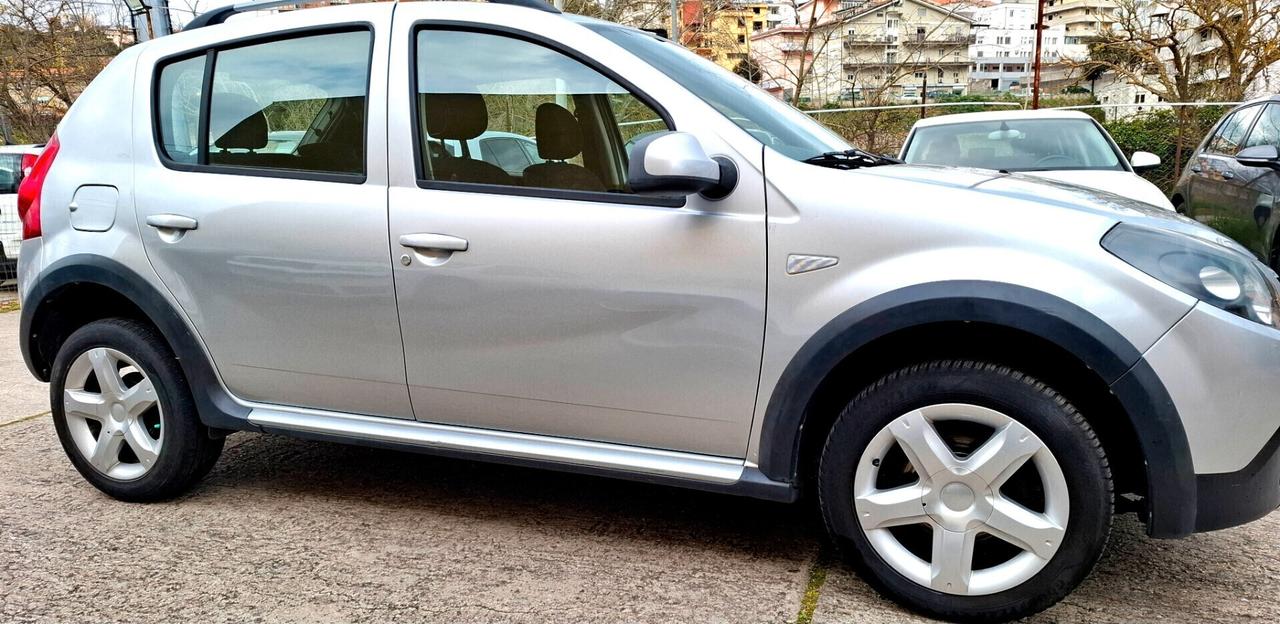 DACIA SANDERO STEPWAY 1.5 dCi 90CV