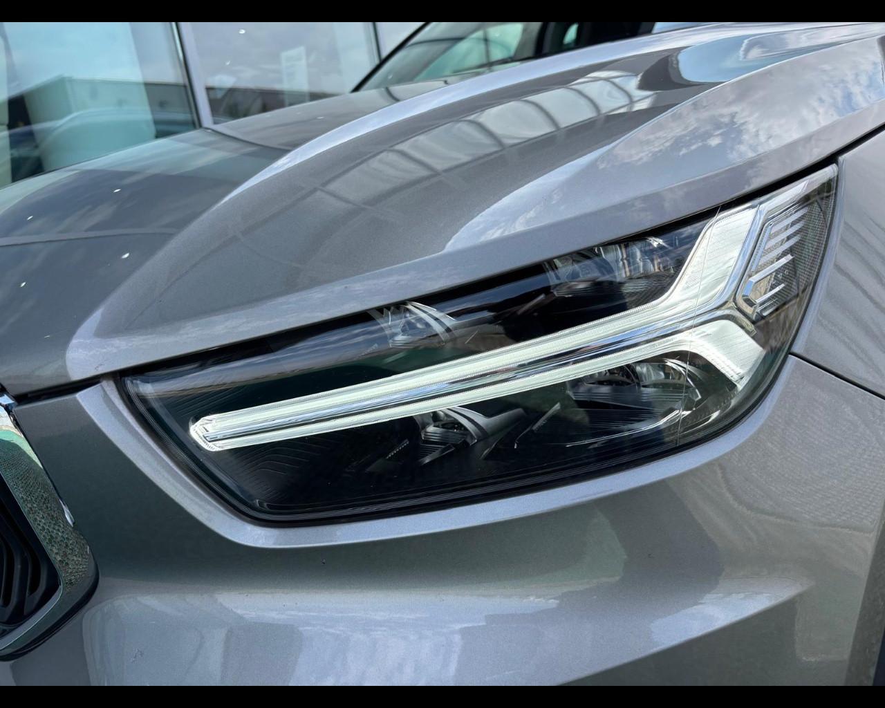 VOLVO XC40 N1 - XC40 N1 1.5 T2 Momentum geartronic AUTOCARRO