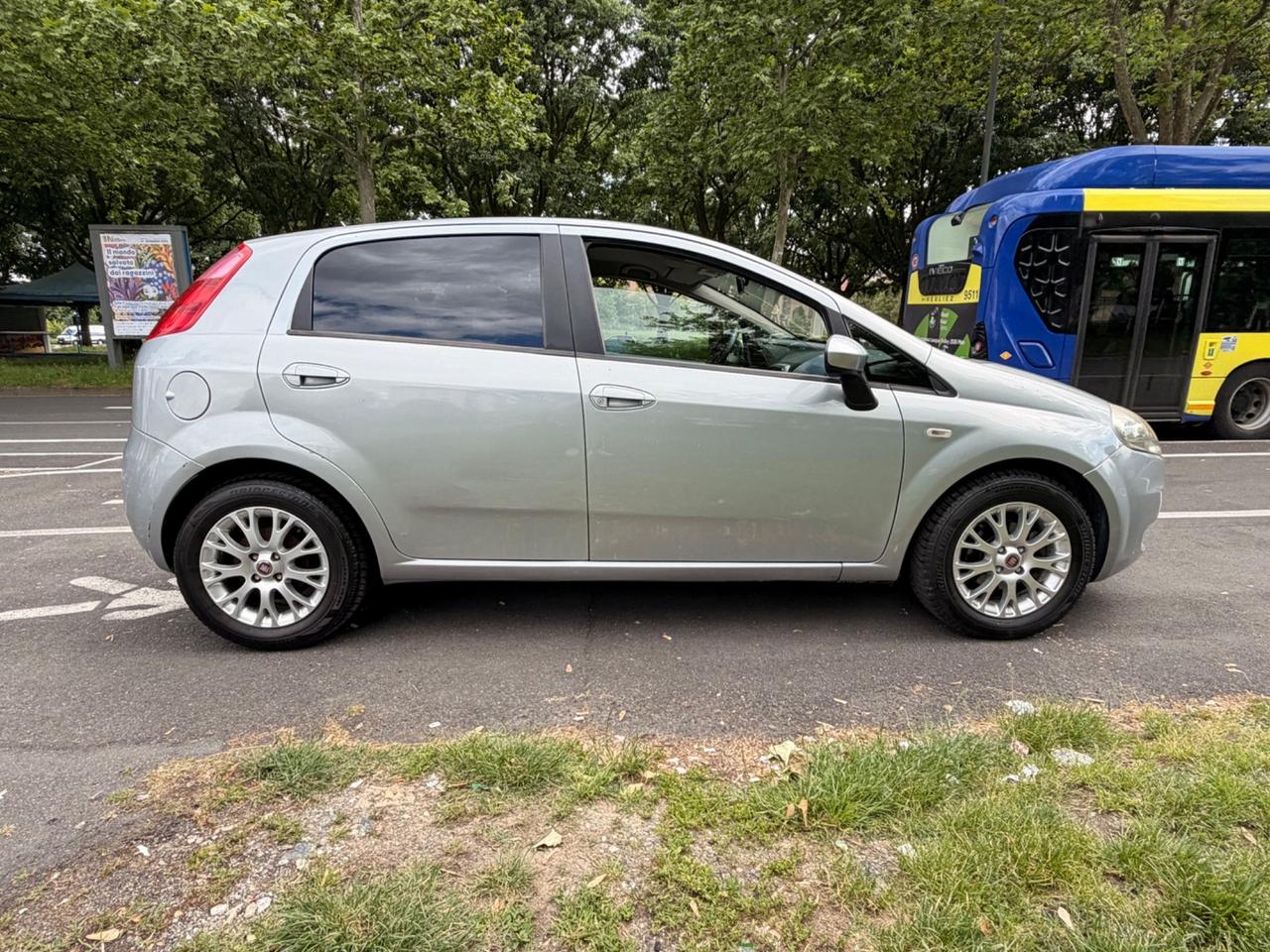 Fiat Grande Punto 1.3 MJT 75 CV 5 porte Dynamic