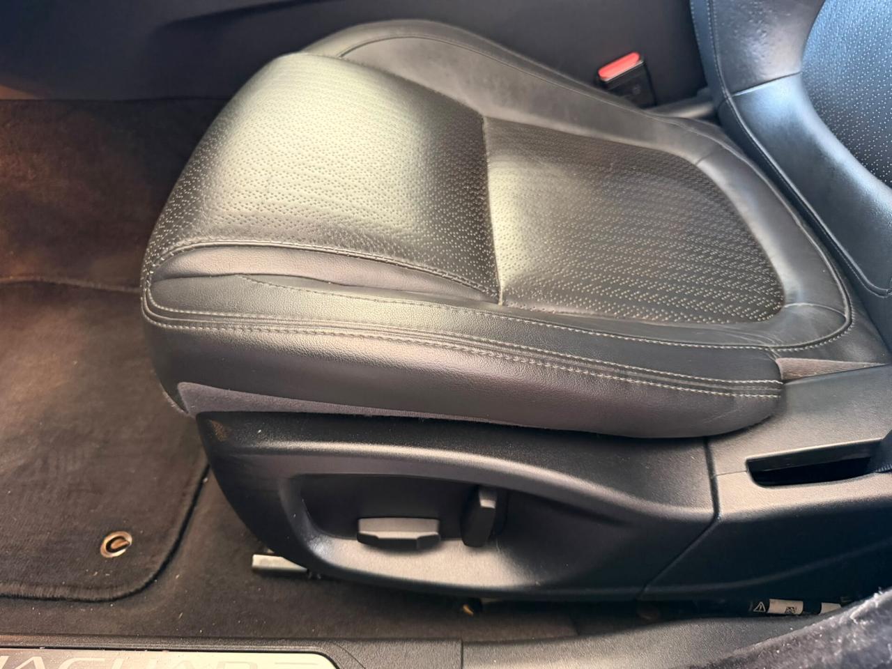 Jaguar XE 2.0 D Turbo aut. Portfolio