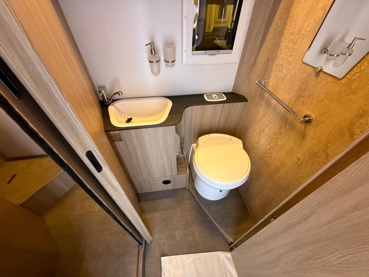 LAIKA ECOVIP L 4012 7.40 NAUTICO SUPER ACCESSORIATO