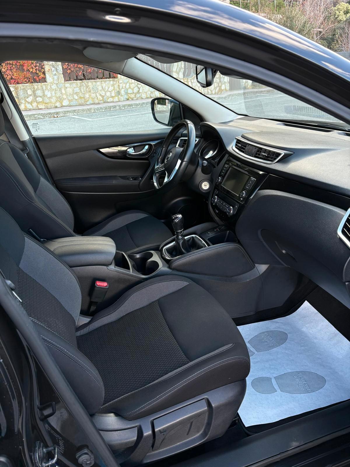 Nissan Qashqai 1.5 dCi 115 CV Business Black Friday