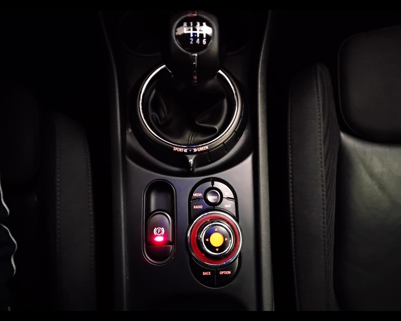 MINI Mini IV F54 2016 Clubman - Mini Clubman 2.0 Cooper D Hype