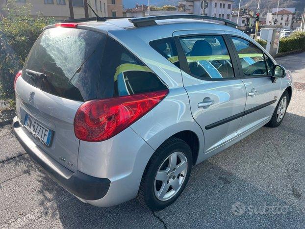 Peugeot 207 1.4 8V 75CV SW X Line