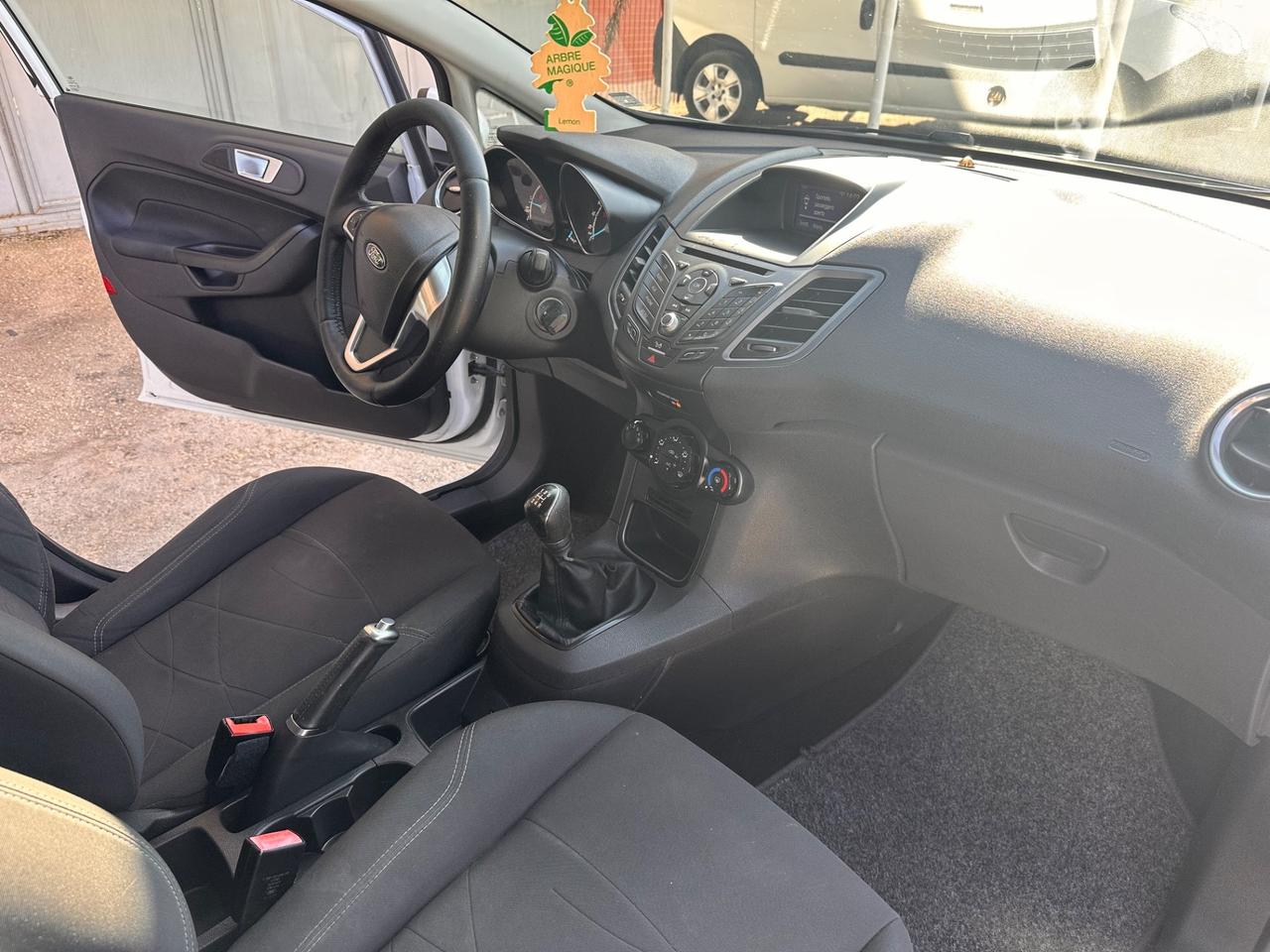 Ford Fiesta 1.5 TDCi 75CV 5 porte ST-Line
