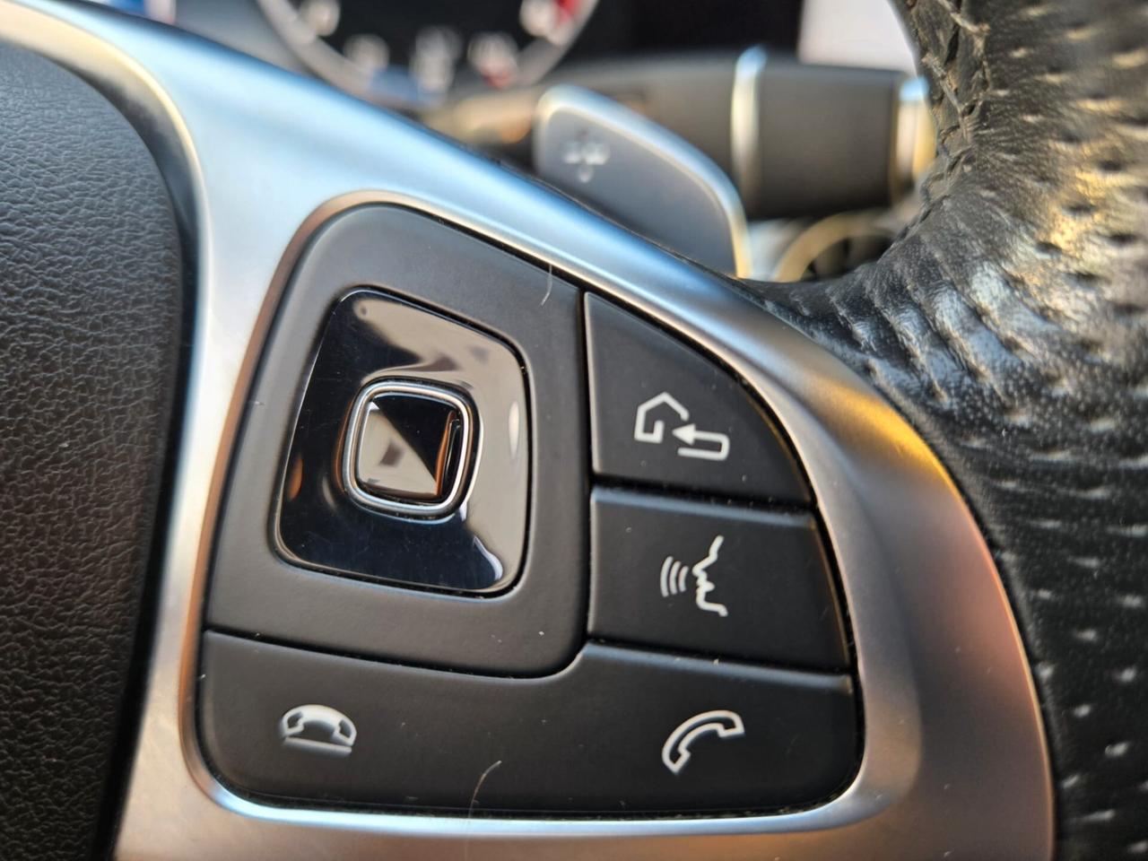 Mercedes-benz E 220 d Auto Premium Plus AMG