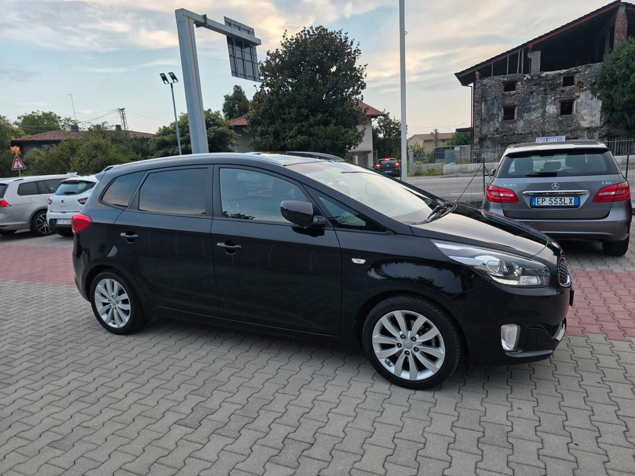 Kia Carens 1.7D catena perfetta e garantita 12M
