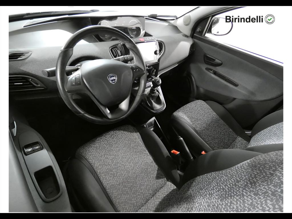 LANCIA Ypsilon 3ª serie - Ypsilon 1.0 FireFly 5 porte S&S Hybrid Silver