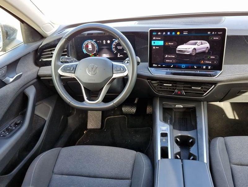 Volkswagen Passat Variant 1.5 eTSI ACT DSG Camera 17" Navi