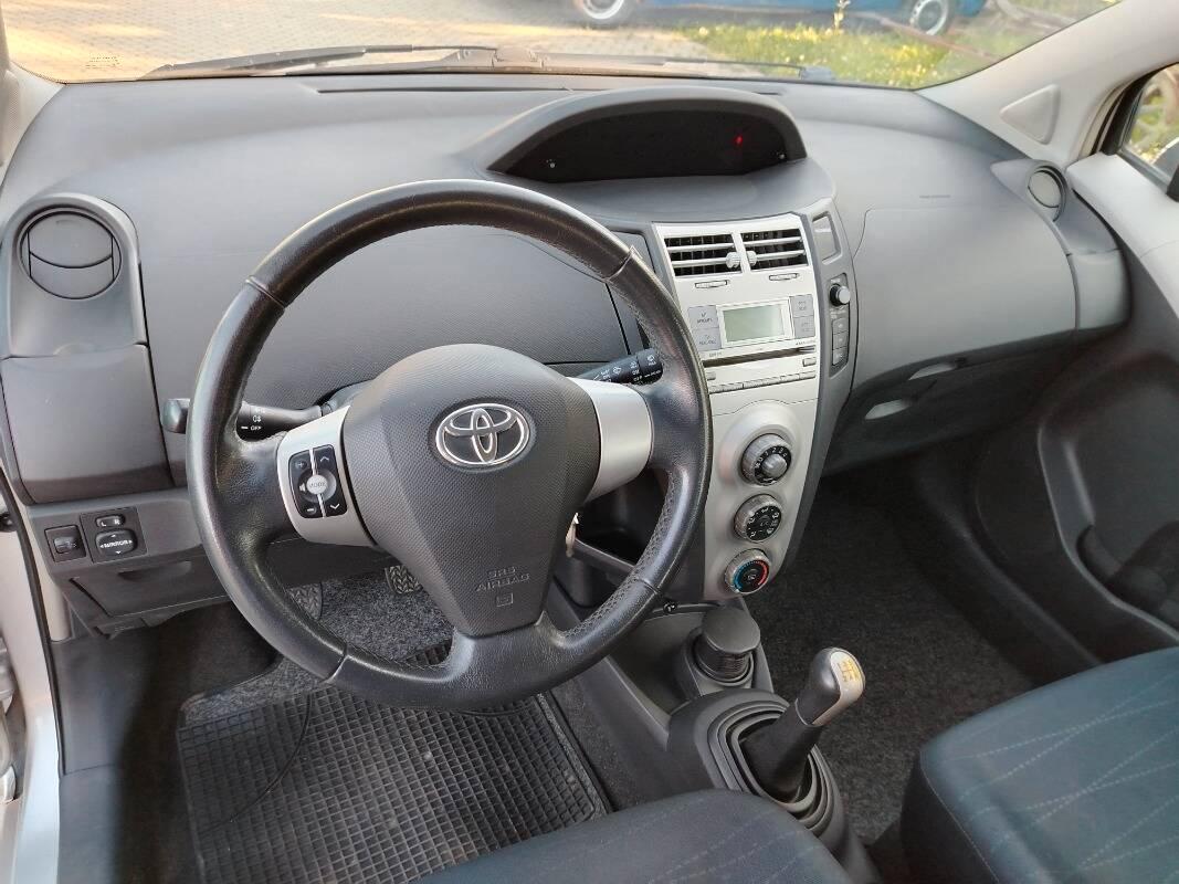 Toyota Yaris 3 Porte 1.0 Sol 3p