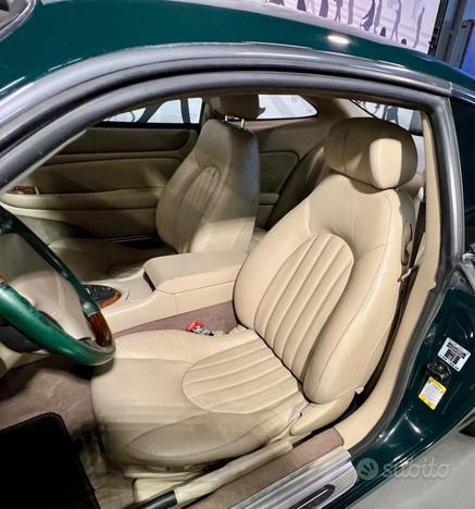 JAGUAR XK8 4.2 Coupé