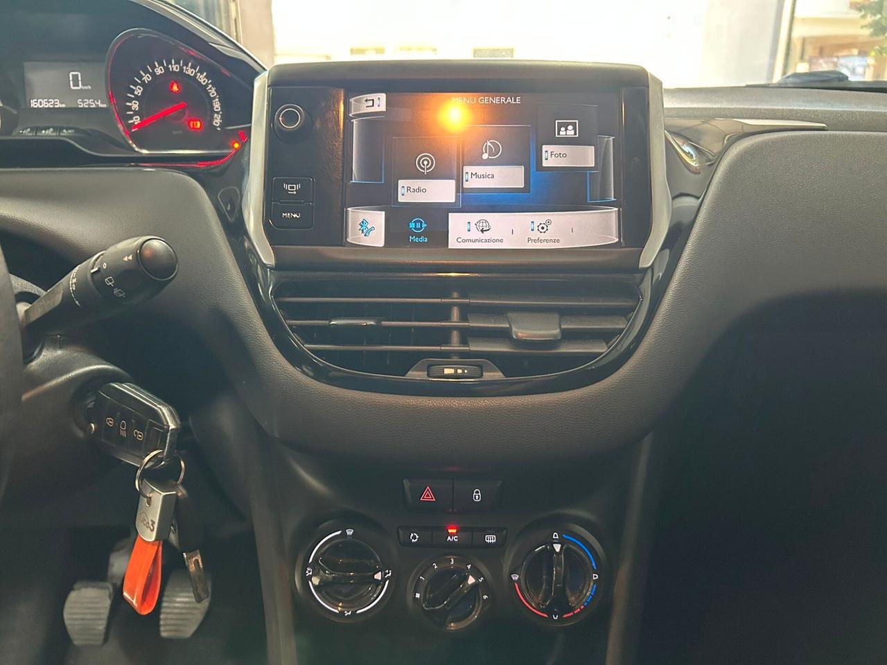 Peugeot 208 1.4 HDi 68 CV 3 porte Active