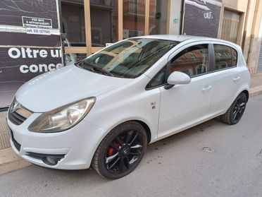 Opel Corsa 1.2 5 porte Club