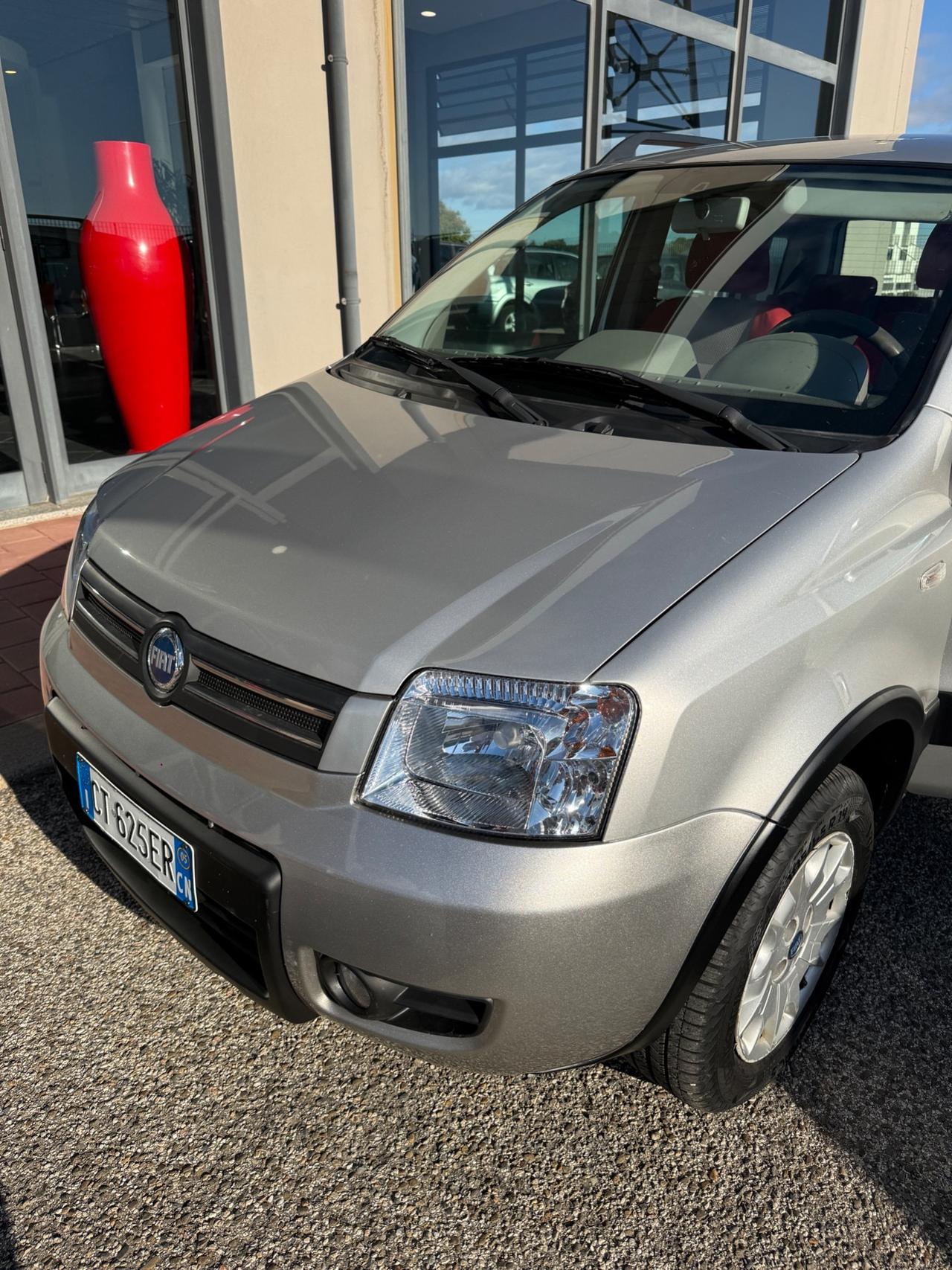 Fiat Panda 1.2 4x4 Climbing GANCIO TRAINO