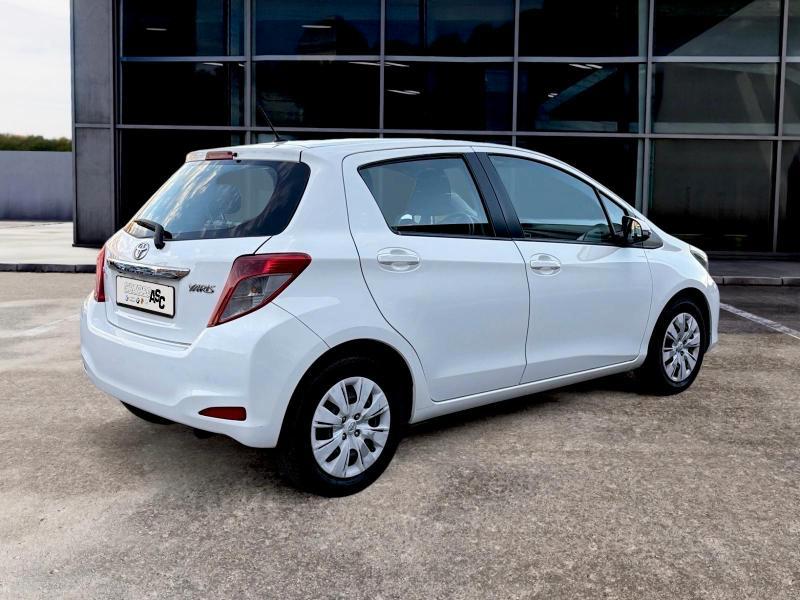Toyota Yaris 5 Porte 1.0 BENZ 69 CV ADATTA A NEOPATENTATI