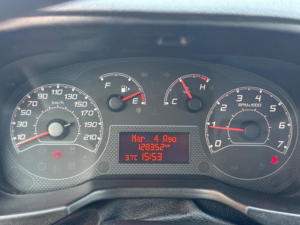 Fiat Fiorino 1.3 MJT 95CV Cargo Adventure