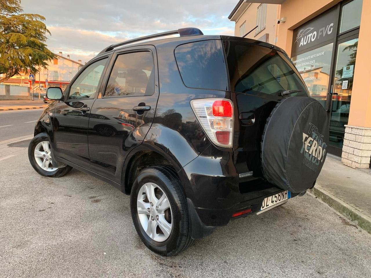 Daihatsu Terios 1.5 benz. 4WD Neopat.