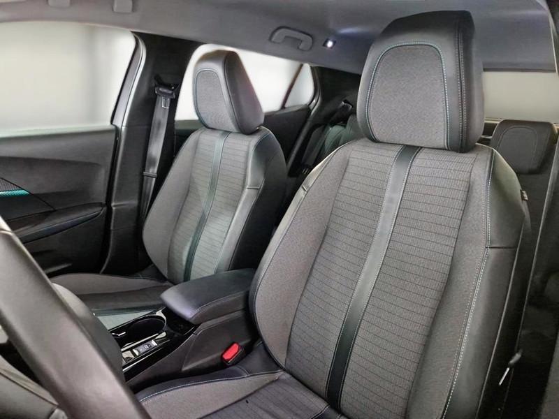 PEUGEOT 2008 BLUEHDI 130 EAT8 ALLURE PACK S/S AUT. CROSSOVER