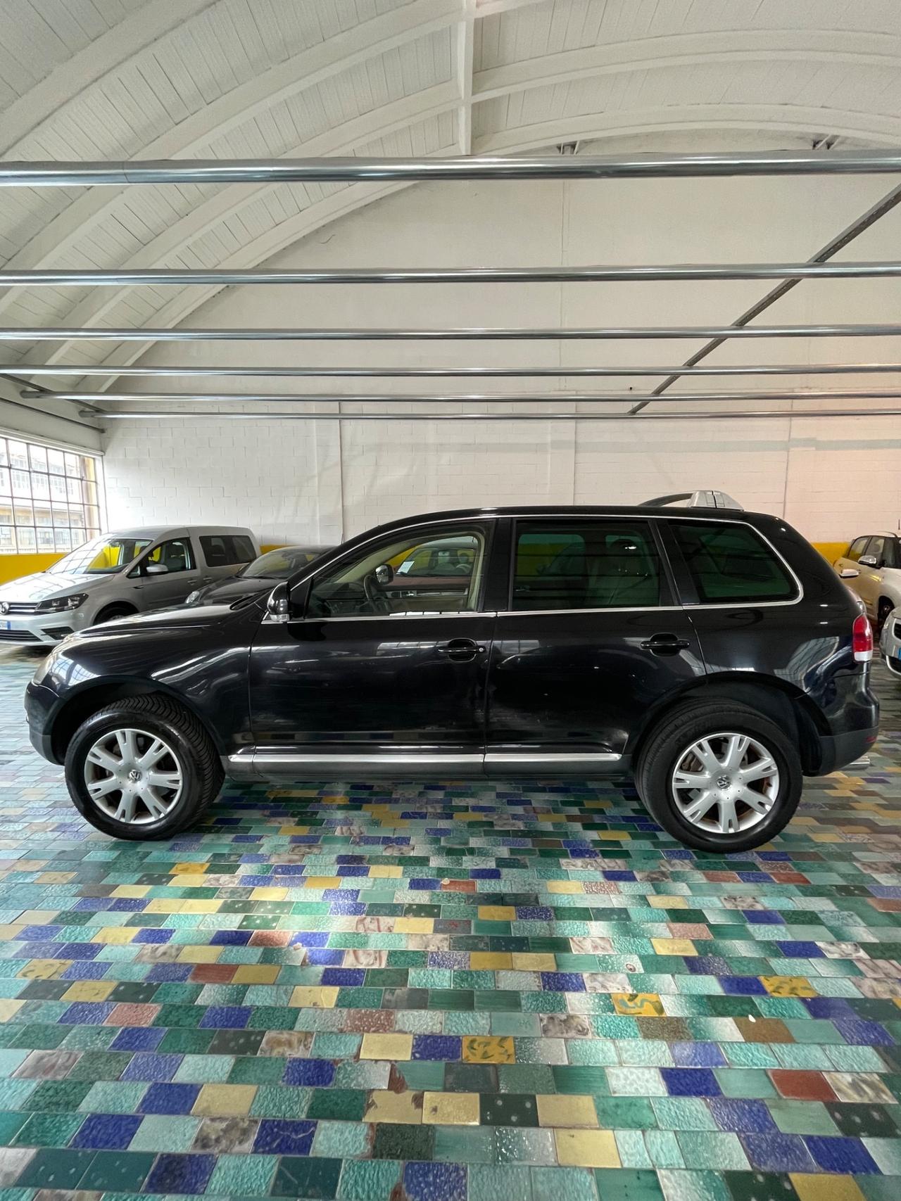 Volkswagen Touareg 3.0 V6 TDI TAGLIANDI CERTIFICATI