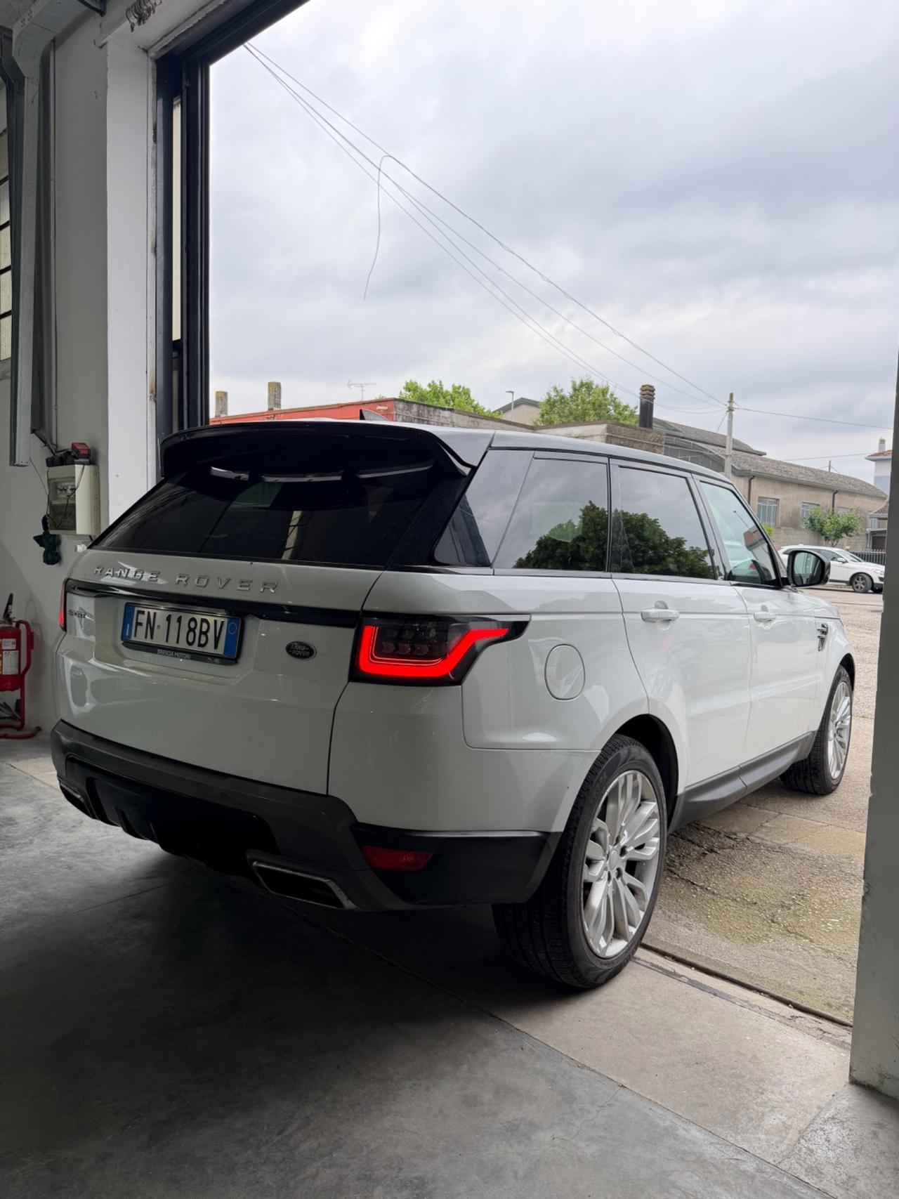 Land Rover Range Sport 3.0 TDV6 HSE Dynamic