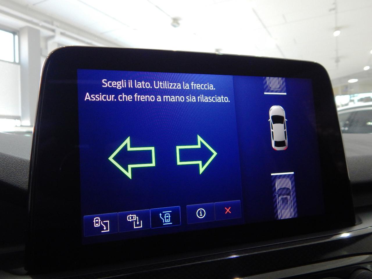 Ford Kuga 1.5 ecoblue ST-Line X 120cv Aut. TETTO-NAVI-PELLE