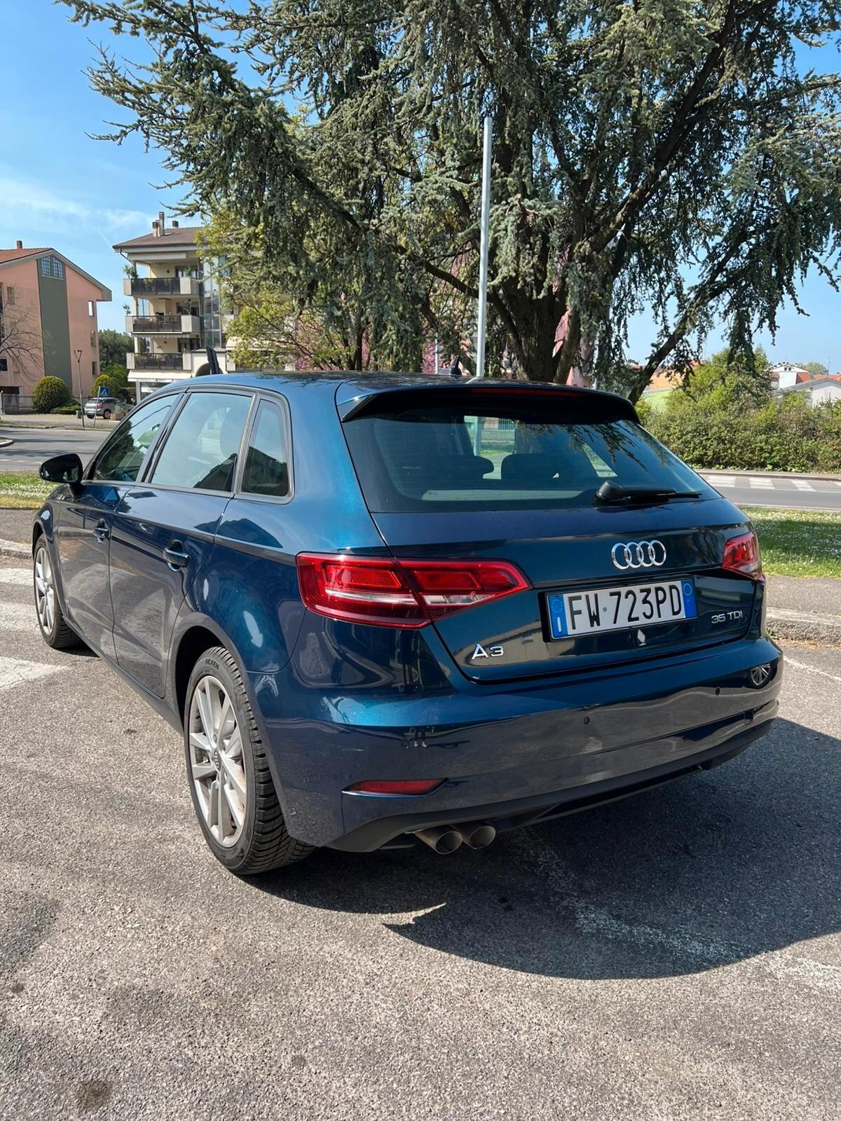 Audi A3 Sedan 35 TDI S tronic Business