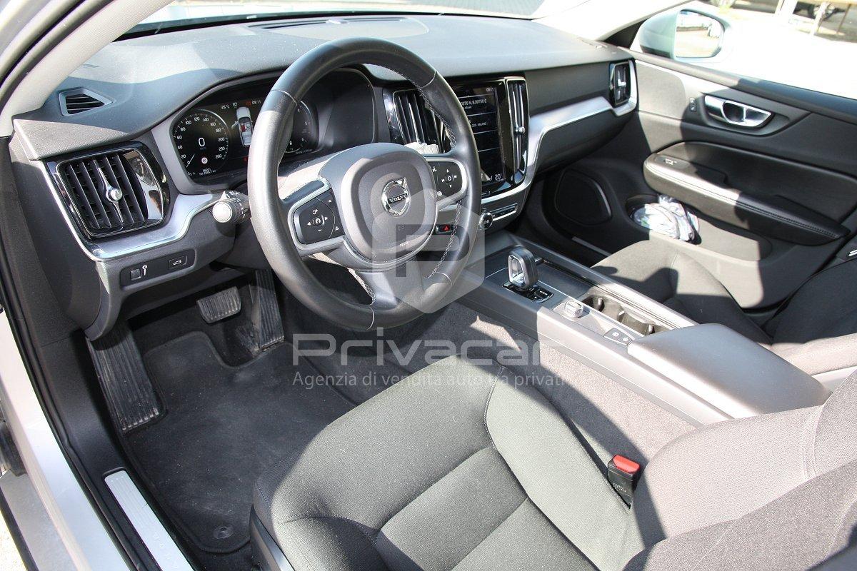 VOLVO V60 B4 (d) Geartronic Momentum Business Pro