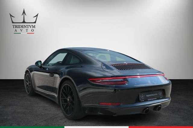 Porsche 911 991 Coupe 3.0 Carrera 4 GTS "Lift"