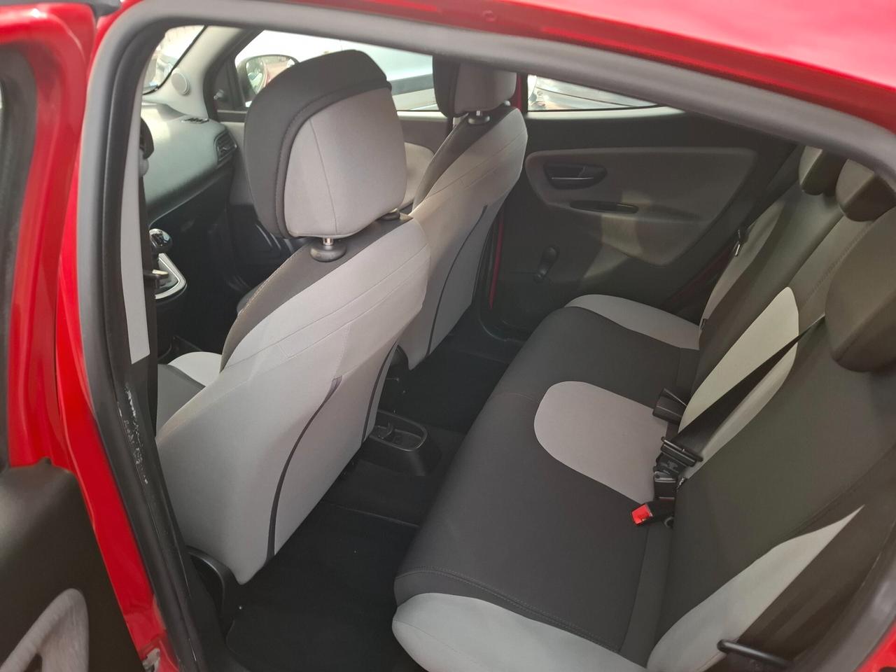 Lancia Ypsilon 1.3 MJT 16V 95 CV 5 porte S&S Elefantino