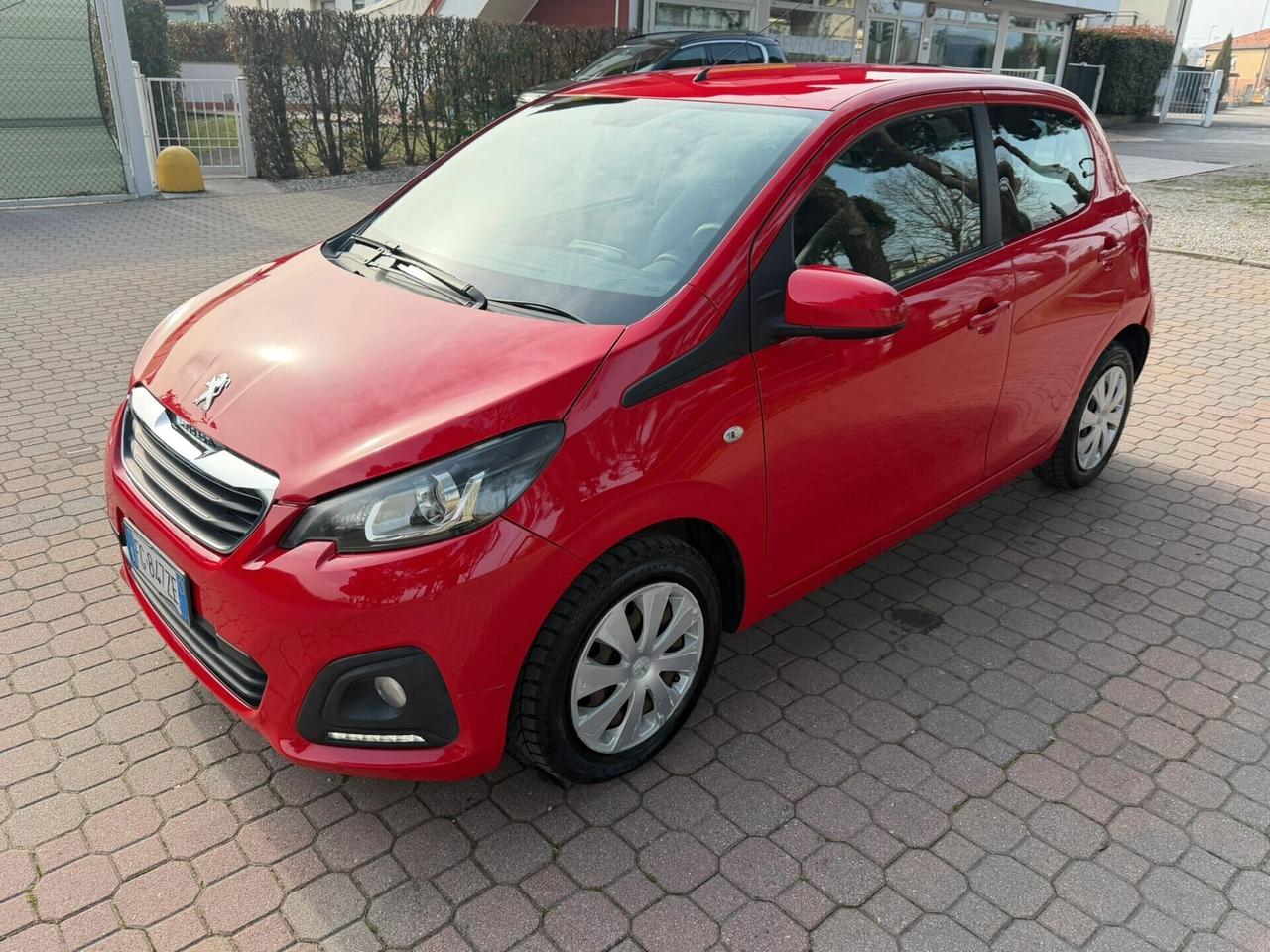 Peugeot 108 VTi 68 5 porte Allure
