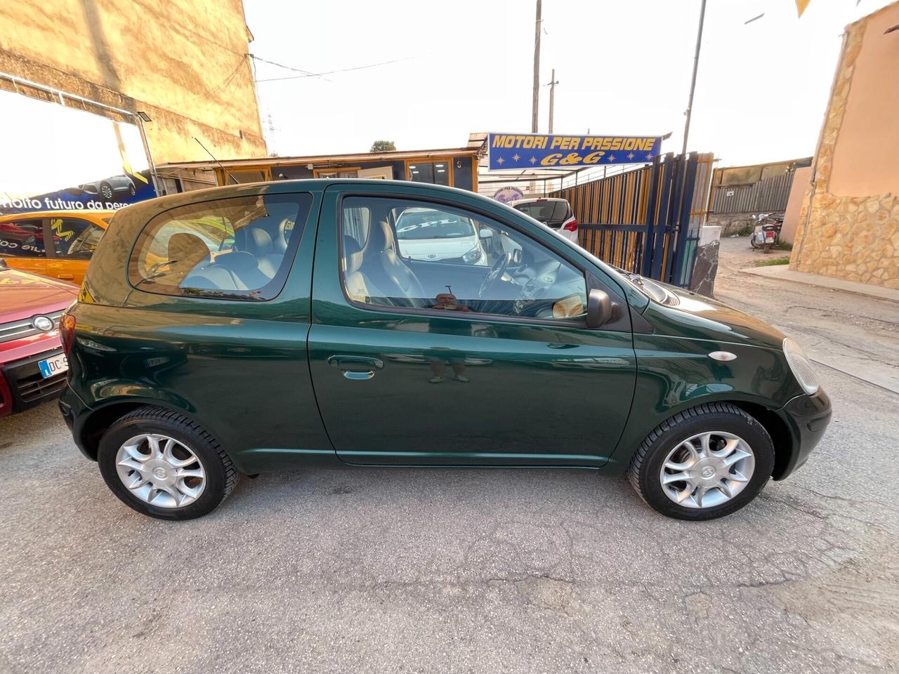 Toyota Yaris 1.4 tdi D-4D cat 3 porte Sol